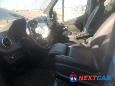 Zdjęcie 7 z 13 samochodu: 2022 MERCEDES-BENZ SPRINTER 2500 VIN:W1W4EBVY3NT090686 - miniatura