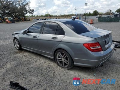Drugie zdjęcie samochodu z przodu: 2012 MERCEDES-BENZ C 250 VIN:WDDGF4HBXCA726415 - miniatura