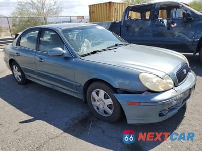 Czwarte zdjęcie samochodu z boku: 2005 HYUNDAI SONATA GL VIN:KMHWF25H55A197411 - miniatura