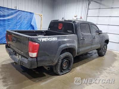 Trzecie zdjęcie samochodu z tyłu: 2021 TOYOTA TACOMA DOUBLE CAB VIN:3TYCZ5AN3MT050280 - miniatura