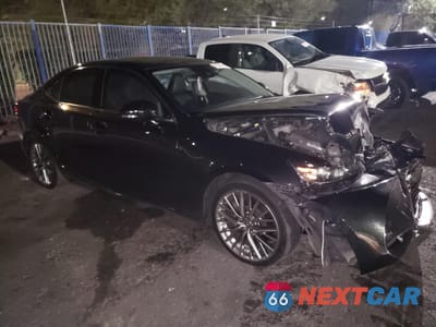 Czwarte zdjęcie samochodu z boku: 2017 LEXUS IS 200T VIN:JTHBA1D27H5054576 - miniatura