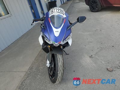 Drugie zdjęcie samochodu z przodu: 2024 APRILIA RS 660 VIN:ZD4KSUG00RS002207 - miniatura