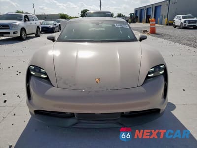 Piąte zdjęcie samochodu w środku: 2021 PORSCHE TAYCAN VIN:WP0AA2Y11MSA18045 - miniatura