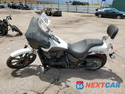 Trzecie zdjęcie samochodu z tyłu: 2016 KAWASAKI VN900 C VIN:JKAVN2C13GA065401 - miniatura