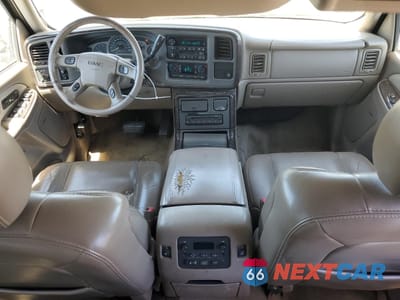Zdjęcie 8 z 13 samochodu: 2006 GMC YUKON XL DENALI VIN:1GKFK66U76J127207 - miniatura