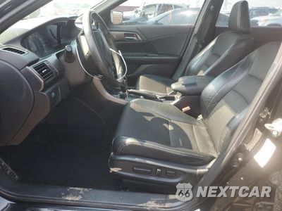 Zdjęcie 7 z 14 samochodu: 2016 HONDA ACCORD SPORT VIN:1HGCR2F50GA173038 - miniatura