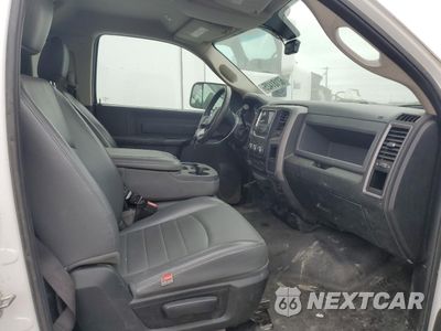 Zdjęcie 10 z 13 samochodu: 2018 RAM 5500 VIN:3C7WRMBL6JG392142 - miniatura