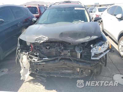 Piąte zdjęcie samochodu w środku: 2018 NISSAN ROGUE S VIN:JN8AT2MTXJW450611 - miniatura
