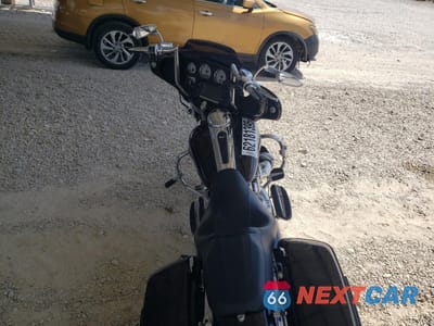 Zdjęcie 6 z 9 samochodu: 2014 HARLEY-DAVIDSON FLHXS STREET GLIDE SPECIAL VIN:1HD1KRM19EB676141 - miniatura