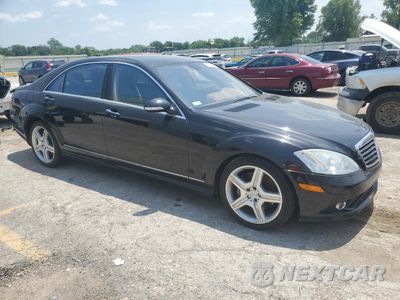 Czwarte zdjęcie samochodu z boku: 2008 MERCEDES-BENZ S 550 4MATIC VIN:WDDNG86X68A221800 - miniatura
