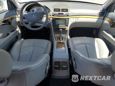 Zdjęcie 8 z 15 samochodu: 2008 MERCEDES-BENZ E 350 VIN:WDBUF56X38B223794 - miniatura