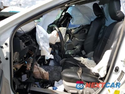 Zdjęcie 7 z 13 samochodu: 2016 TOYOTA CAMRY HYBRID VIN:4T1BD1FKXGU185393 - miniatura