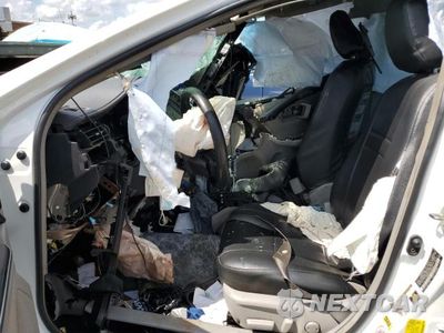 Zdjęcie 7 z 13 samochodu: 2016 TOYOTA CAMRY HYBRID VIN:4T1BD1FKXGU185393 - miniatura