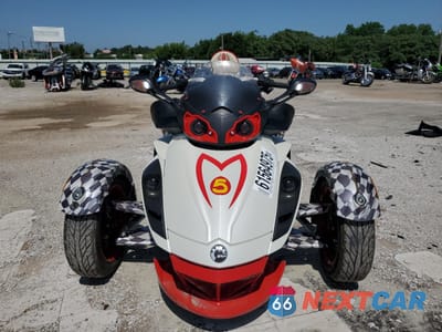 Drugie zdjęcie samochodu z przodu: 2014 CAN-AM SPYDER ROADSTER RS VIN:2BXNABC12EV001447 - miniatura