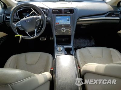 Zdjęcie 8 z 13 samochodu: 2017 FORD FUSION TITANIUM VIN:3FA6P0D9XHR279442 - miniatura