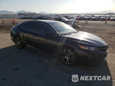 Czwarte zdjęcie samochodu z boku: 2018 TOYOTA CAMRY L VIN:4T1B11HK5JU091791 - miniatura