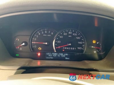 Zdjęcie 9 z 12 samochodu: 2011 CADILLAC DTS PREMIUM COLLECTION VIN:1G6KH5E64BU107353 - miniatura