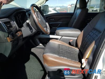 Zdjęcie 7 z 12 samochodu: 2016 NISS TITAN XD VIN:1N6BA1F4XGN516933 - miniatura