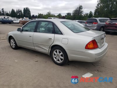 Drugie zdjęcie samochodu z przodu: 2000 TOYOTA AVALON XL VIN:4T1BF28B7YU020089 - miniatura