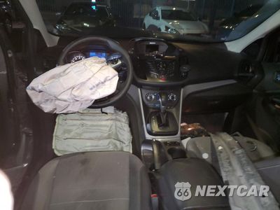 Zdjęcie 8 z 12 samochodu: 2015 FORD ESCAPE SE VIN:1FMCU0G7XFUA52723 - miniatura
