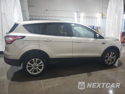 Trzecie zdjęcie samochodu z tyłu: 2017 FORD ESCAPE SE VIN:1FMCU9GD5HUD71282 - miniatura
