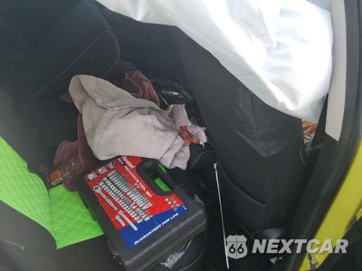 Zdjęcie 10 z 13 samochodu: 2016 TOYOTA SCION IM VIN:JTNKARJE8GJ512528 - miniatura