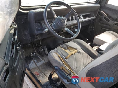 Zdjęcie 8 z 12 samochodu: 1992 JEEP WRANGLER / YJ RENEGADE VIN:2J4FY69S4NJ550950 - miniatura