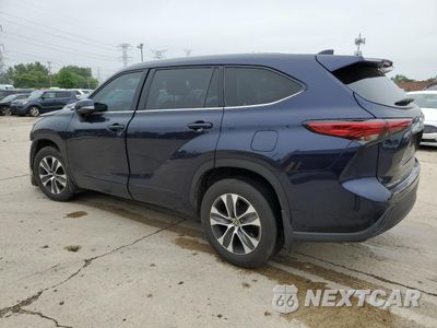 Drugie zdjęcie samochodu z przodu: 2022 TOYOTA HIGHLANDER XLE VIN:5TDHZRBH4NS574864 - miniatura