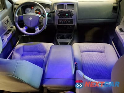 Zdjęcie 8 z 12 samochodu: 2007 DODGE DAKOTA QUAD SLT VIN:1D7HW48K17S128069 - miniatura