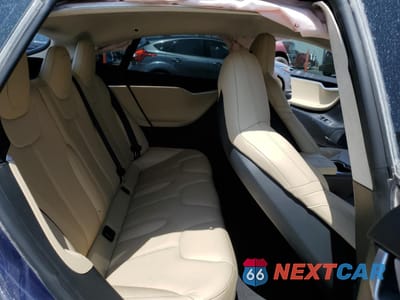 Zdjęcie 10 z 13 samochodu: 2016 TESLA MODEL S VIN:5YJSA1E11GF144021 - miniatura