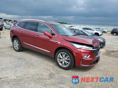 Czwarte zdjęcie samochodu z boku: 2024 BUICK ENCLAVE PREMIUM VIN:5GAEVBKW1RJ139597 - miniatura