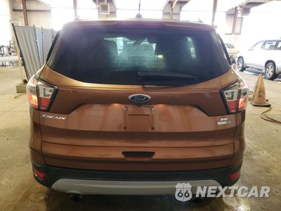 Zdjęcie 6 z 16 samochodu: 2017 FORD ESCAPE SE VIN:1FMCU9GD7HUA37707 - miniatura