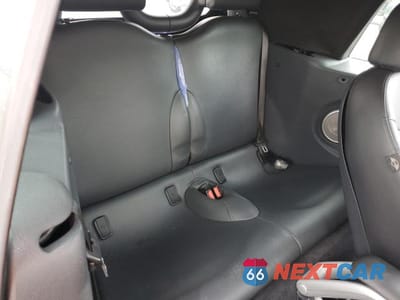 Zdjęcie 10 z 12 samochodu: 2008 MINI COOPER S VIN:WMWRH33588TL97165 - miniatura