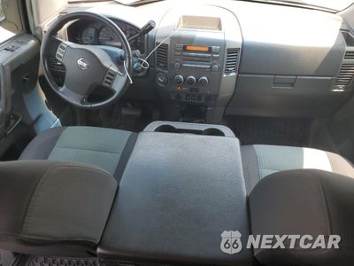Zdjęcie 8 z 14 samochodu: 2005 NISSAN TITAN XE VIN:1N6AA06B35N554263 - miniatura