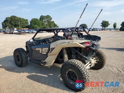 Trzecie zdjęcie samochodu z tyłu: 2022 CAN-AM MAVERICK X3 DS TURBO VIN:3JBVGAY46NE001752 - miniatura