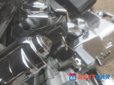Zdjęcie 8 z 9 samochodu: 2000 HONDA GL1500 CF VIN:1HFSC4102YA100957 - miniatura