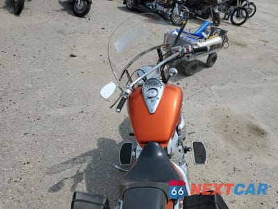 Zdjęcie 6 z 9 samochodu: 2006 HONDA VTX1300 C VIN:1HFSC55056A201102 - miniatura