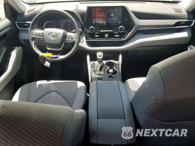 Zdjęcie 8 z 14 samochodu: 2022 TOYOTA HIGHLANDER L VIN:5TDZZRAH0NS559803 - miniatura