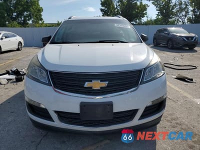 Piąte zdjęcie samochodu w środku: 2016 CHEVROLET TRAVERSE LS LS VIN:1GNKRFKD6GJ307279 - miniatura