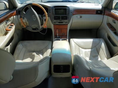 Zdjęcie 8 z 14 samochodu: 2006 LEXUS LS 430 VIN:JTHBN36F765047558 - miniatura