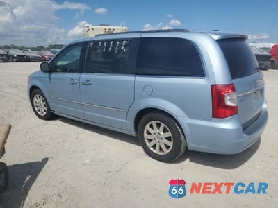 Drugie zdjęcie samochodu z przodu: 2016 CHRYSLER TOWN & COUNTRY TOURING VIN:2C4RC1BG3GR232820 - miniatura