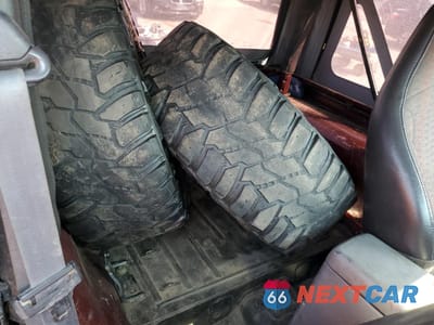 Zdjęcie 11 z 13 samochodu: 1997 JEEP WRANGLER / TJ SE VIN:1J4FY29P2VP412816 - miniatura