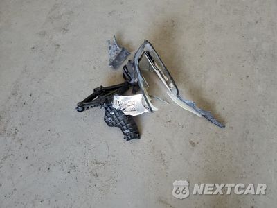 Zdjęcie 13 z 16 samochodu: 2016 FORD ESCAPE SE VIN:1FMCU9GX6GUB02104 - miniatura