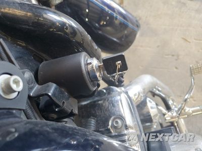 Zdjęcie 8 z 9 samochodu: 2014 HARLEY-DAVIDSON XL1200 C VIN:1HD1CT319EC438795 - miniatura