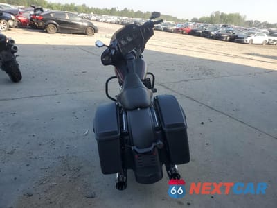 Czwarte zdjęcie samochodu z boku: 2015 HARLEY-DAVIDSON FLHXS STREET GLIDE SPECIAL VIN:1HD1KRM18FB614733 - miniatura