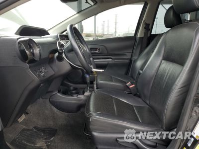 Zdjęcie 7 z 16 samochodu: 2018 TOYOTA PRIUS C VIN:JTDKDTB39J1606558 - miniatura