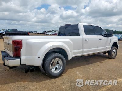 Trzecie zdjęcie samochodu z tyłu: 2017 FORD F350 SUPER DUTY VIN:1FT8W3DT8HEF43117 - miniatura