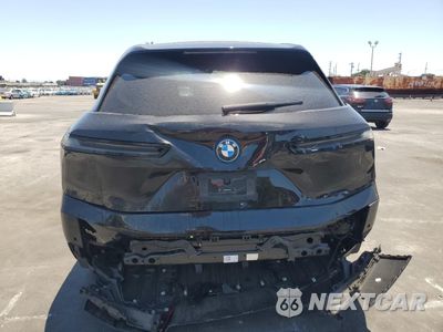 Zdjęcie 6 z 15 samochodu: 2024 BMW IX XDRIVE50 VIN:WB523CF08RCN90769 - miniatura