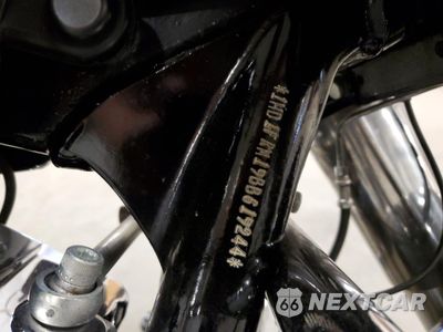 Zdjęcie 8 z 8 samochodu: 2011 HARLEY-DAVIDSON FLHRC VIN:1HD1FRM19BB619244 - miniatura