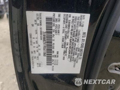 Zdjęcie 12 z 12 samochodu: 2009 LINCOLN TOWN CAR SIGNATURE LIMITED VIN:2LNHM82V19X611860 - miniatura